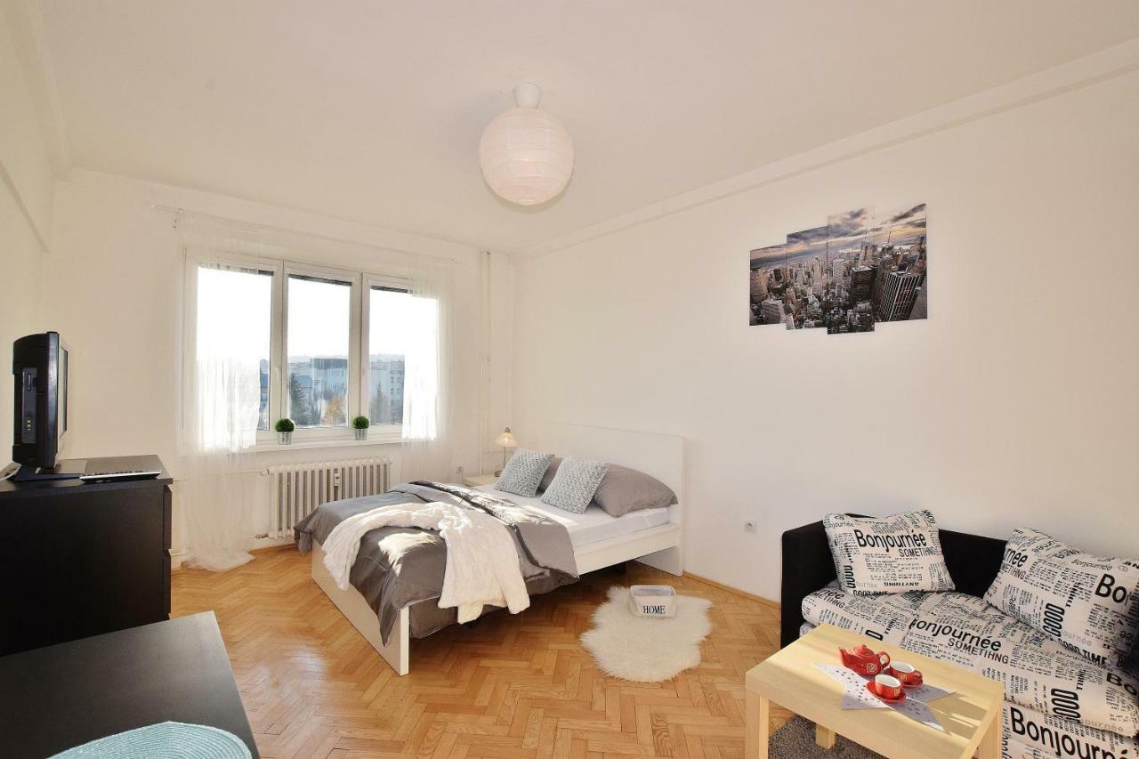 Apartment Porici Brno Buitenkant foto